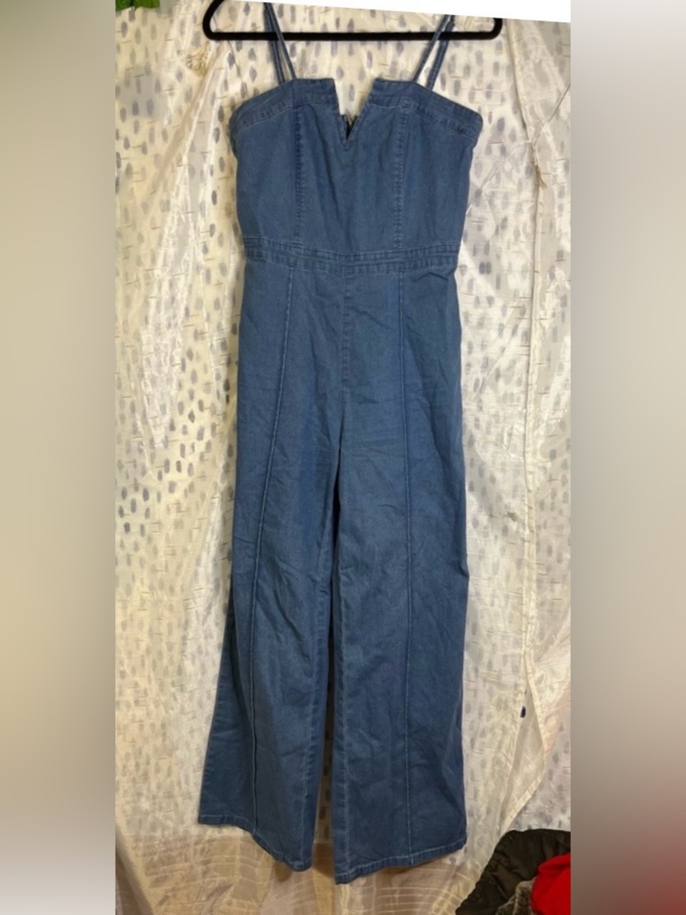Women’s Spegatti Strap / adjustable Jean Jumpsuit. Zip back